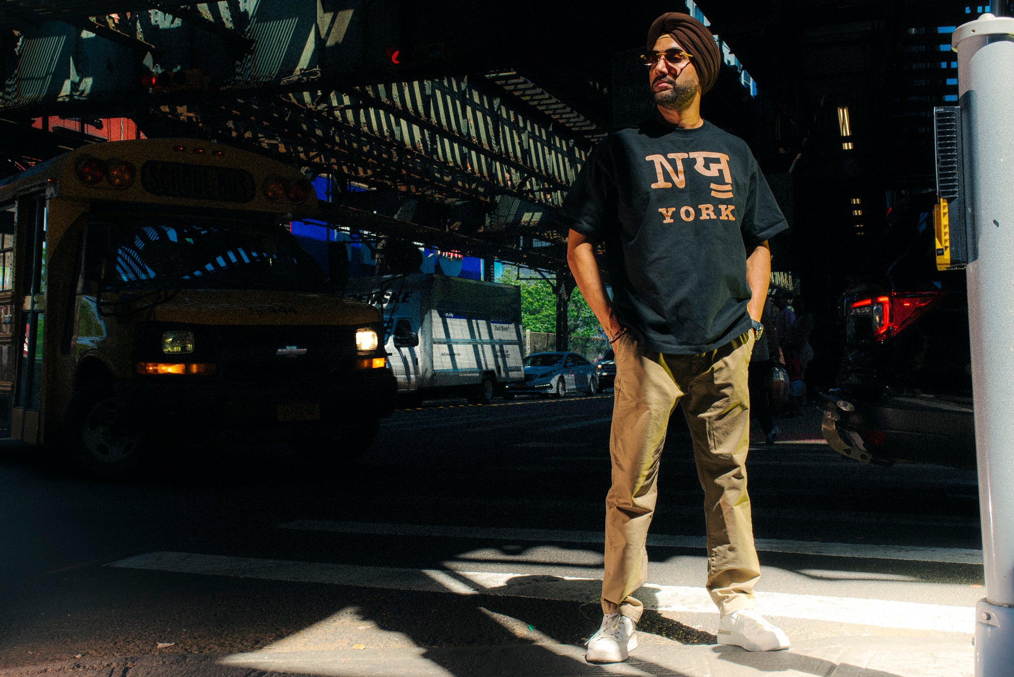 Hindi "Nयू York" Heavyweight Oversize Tshirt